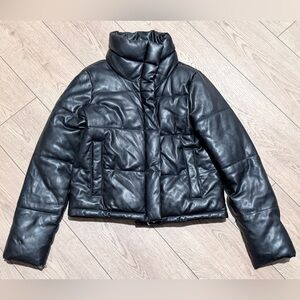 Abercrombie & Fitch S Small Black Vegan Leather Mini Puffer Jacket Coat